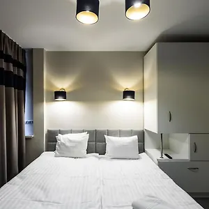 https://magnetic-apartment-nowogrodzka-a.warsawhotelspoland.com